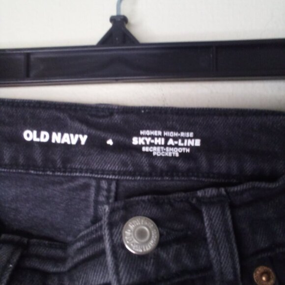 Old Navy Cut-Off Shorts Women 4 Denim Sky Hi A-Line Raw Hem Black - Picture 7 of 12